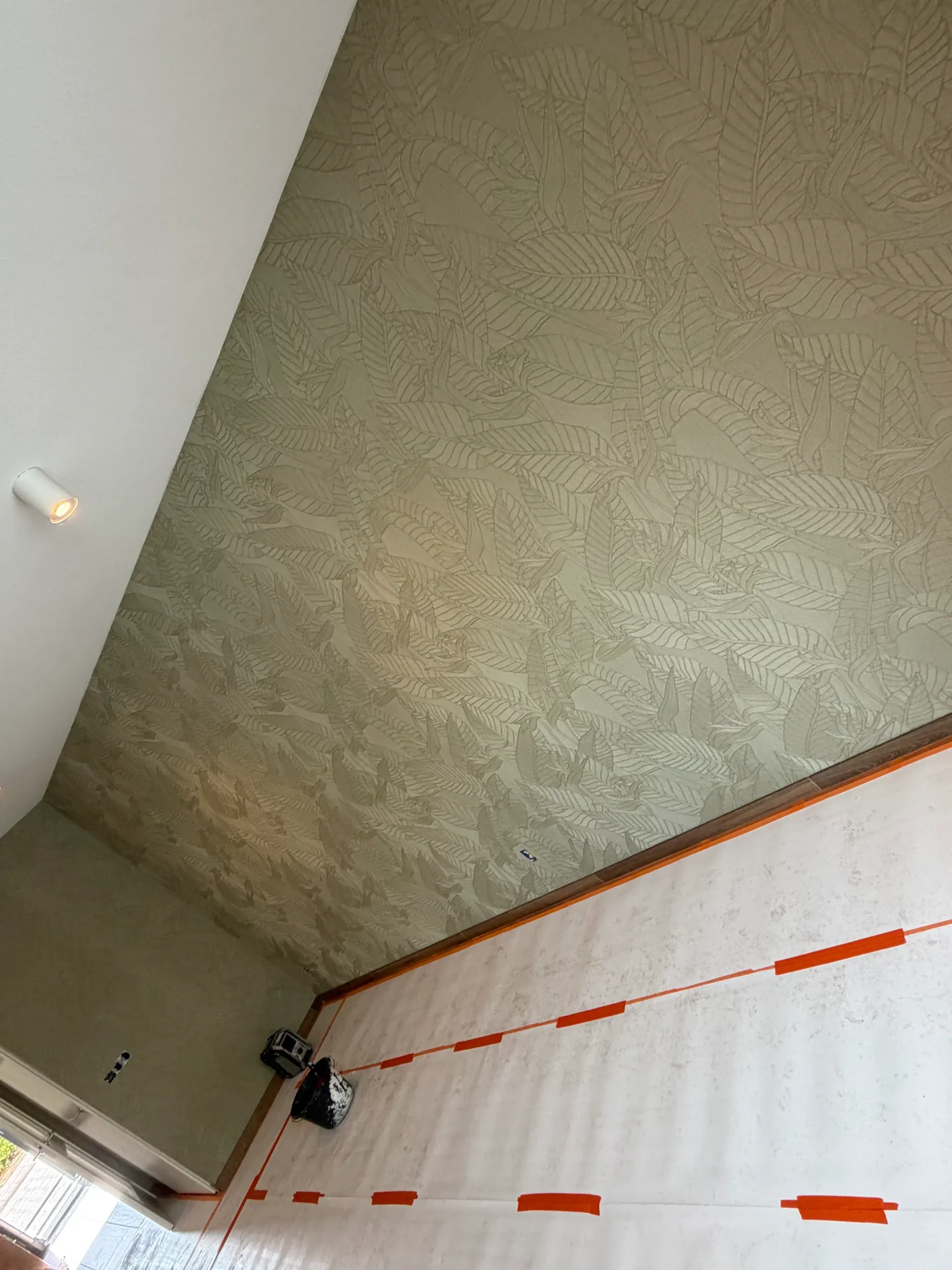 Vlak afgewerkte wand met renovlies